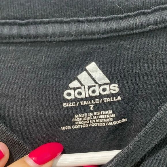 Adidas Boys Black and Gold Tee Shirt Size 7 - Picture 4 of 4